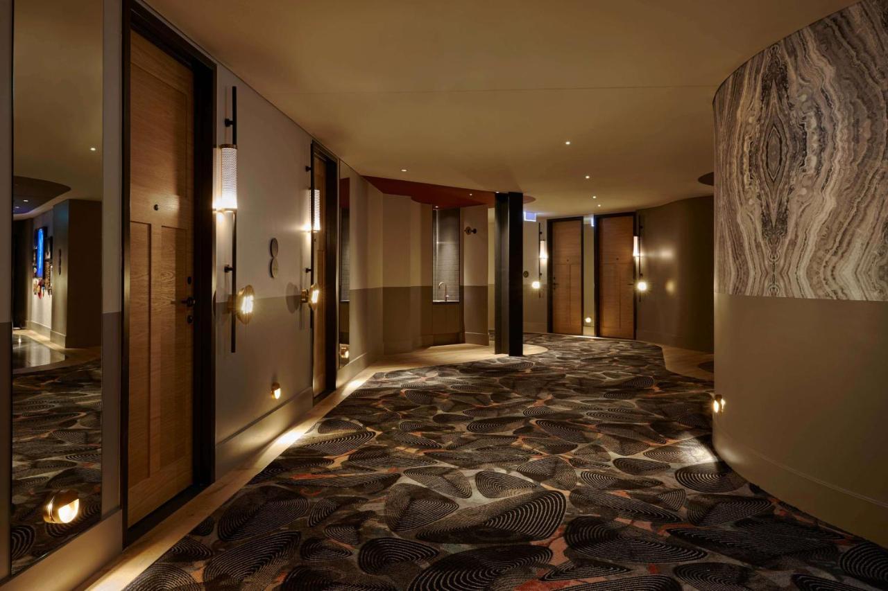 Qt Auckland Hotel Luaran gambar The hotel's interior