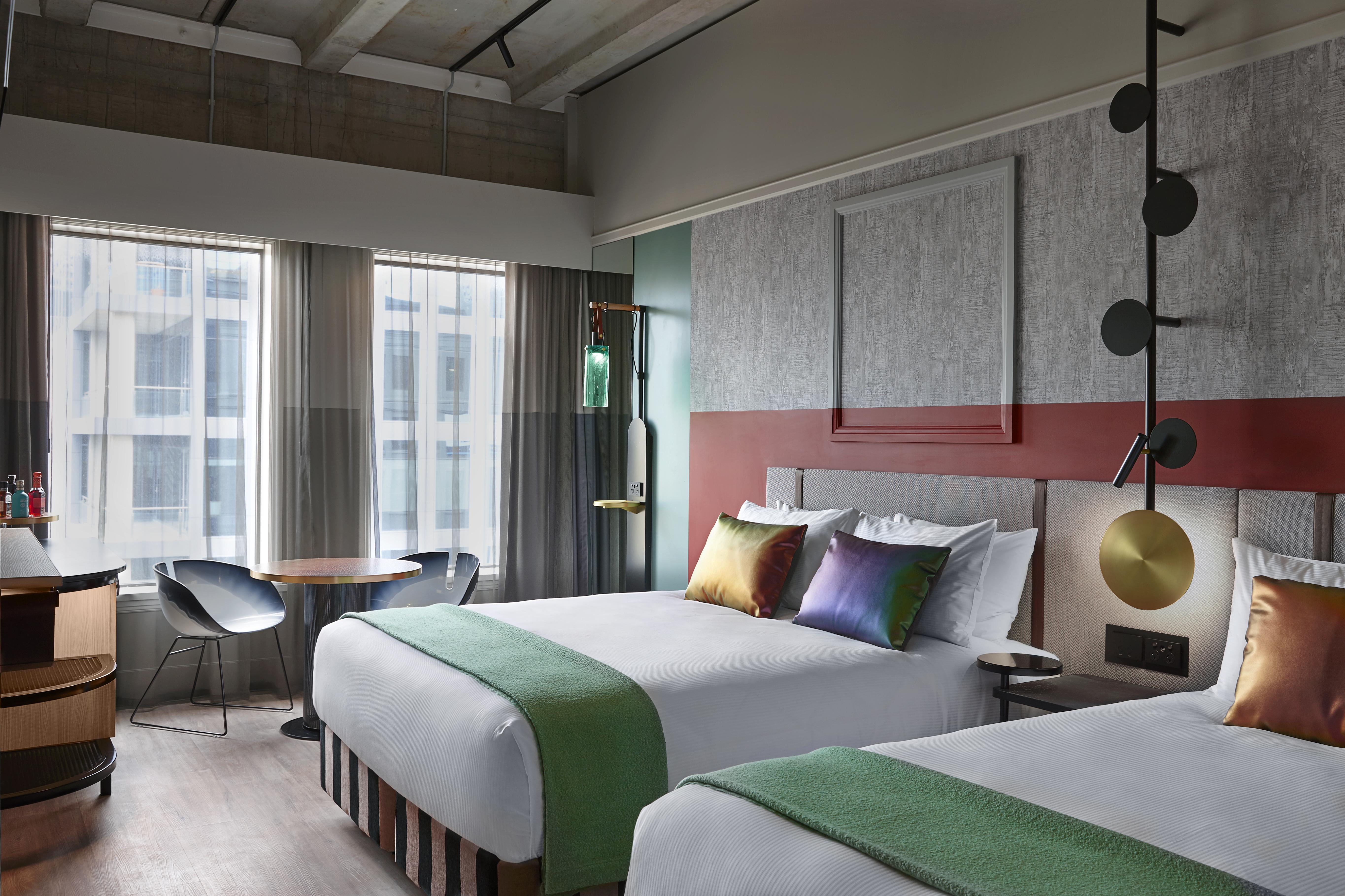 Qt Auckland Hotel Luaran gambar A room at the hotel