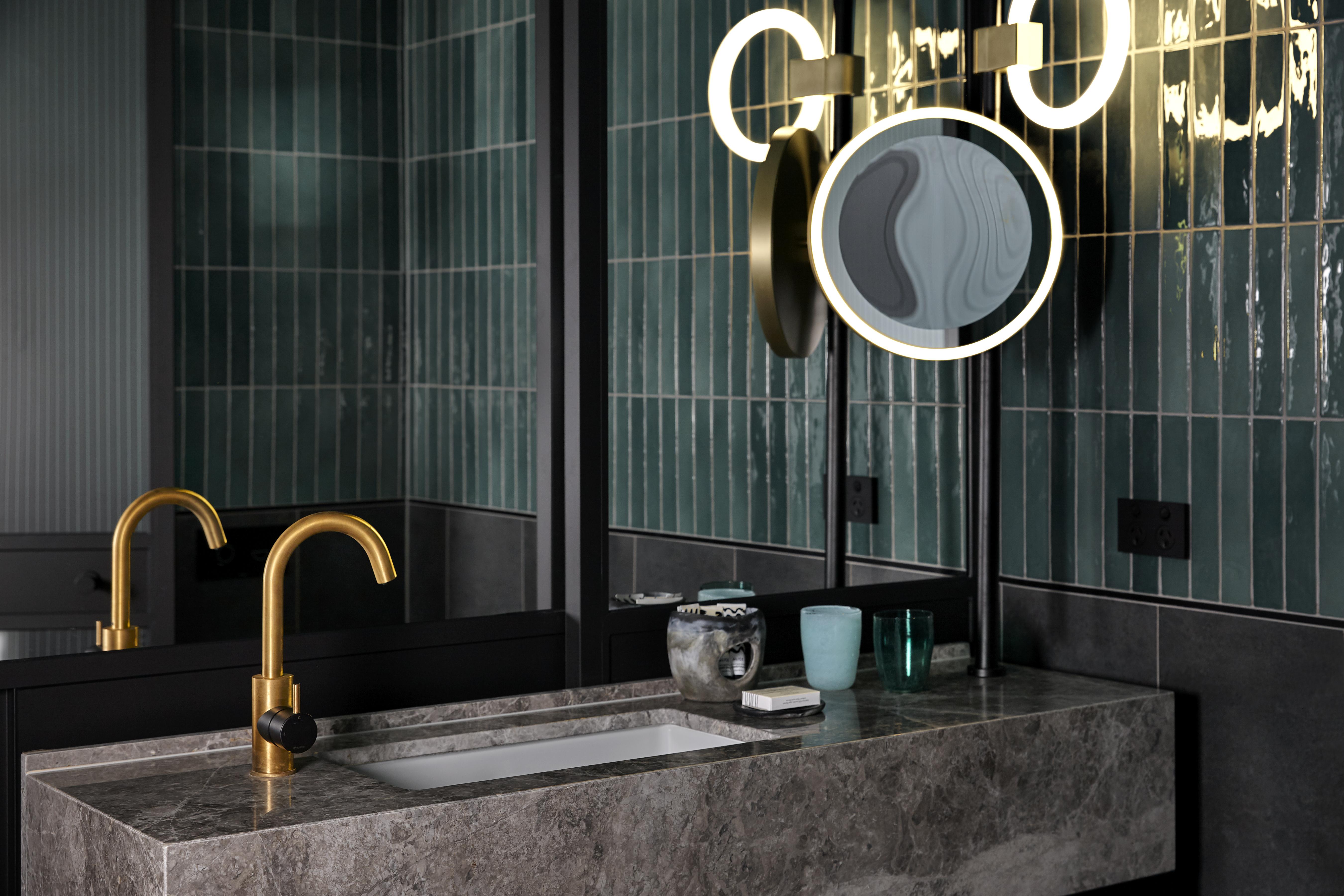 Qt Auckland Hotel Luaran gambar Bathroom